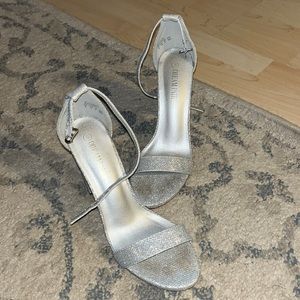 Women’s- Dream Pairs -Sparkly Silver Chunk Heel Open Toed Sandals